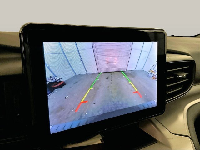 Used 2023 Ford Explorer XLT AWD/4WD image 20