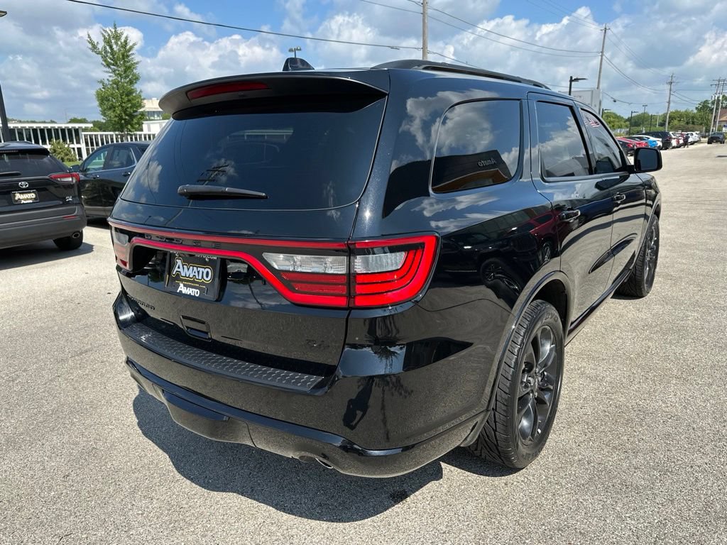 Used 2023 Dodge Durango R/T AWD/4WD image 7