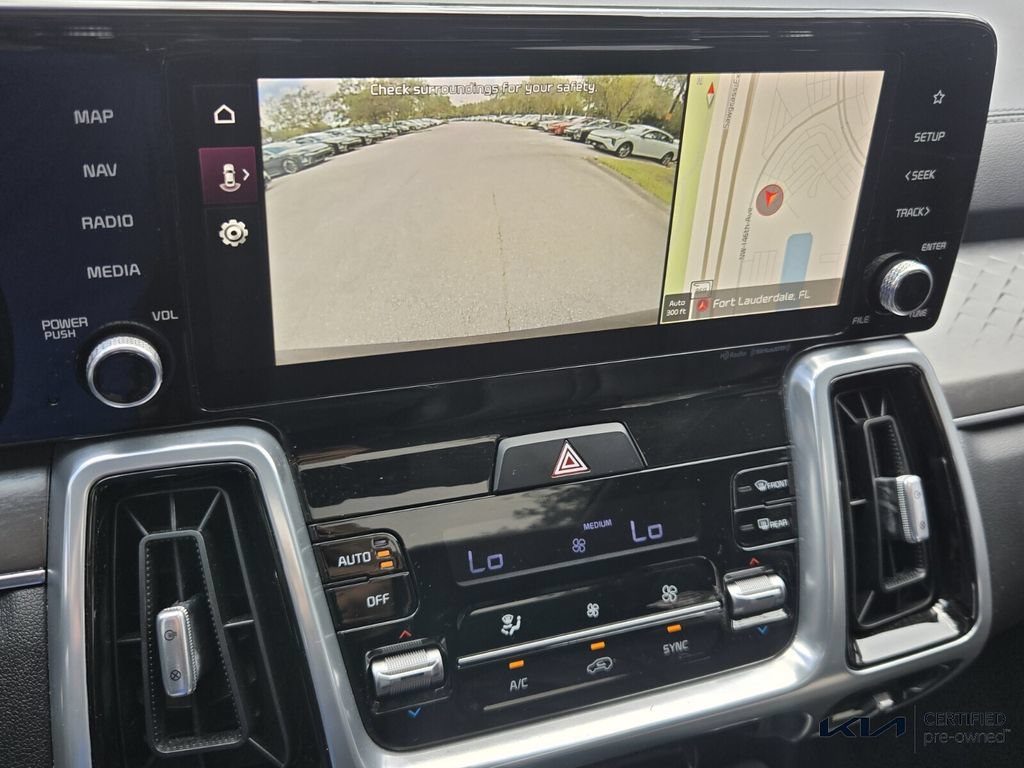 Certified 2023 Kia Sorento SX FWD image 23