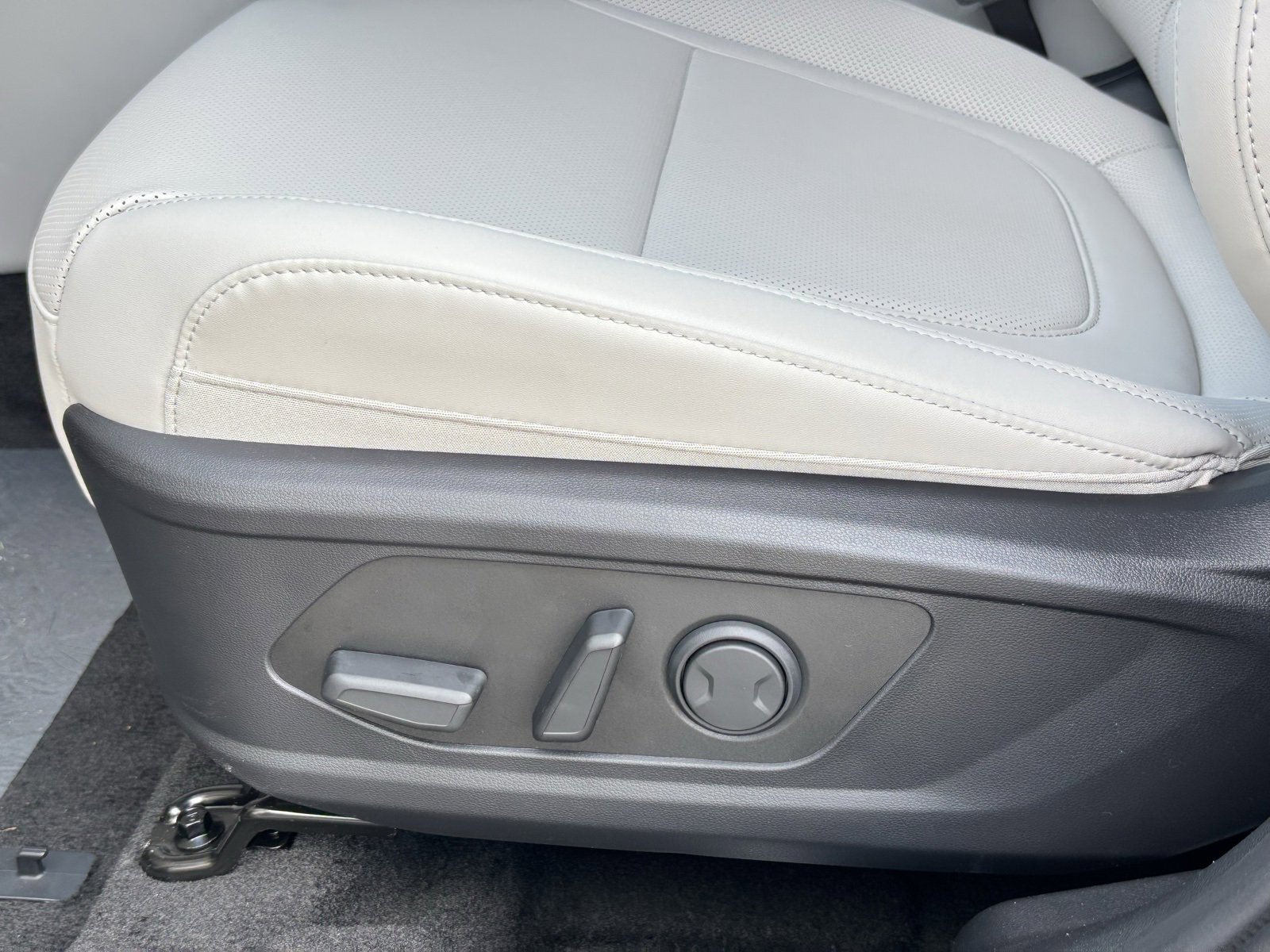 New 2025 Hyundai Tucson SEL image 14