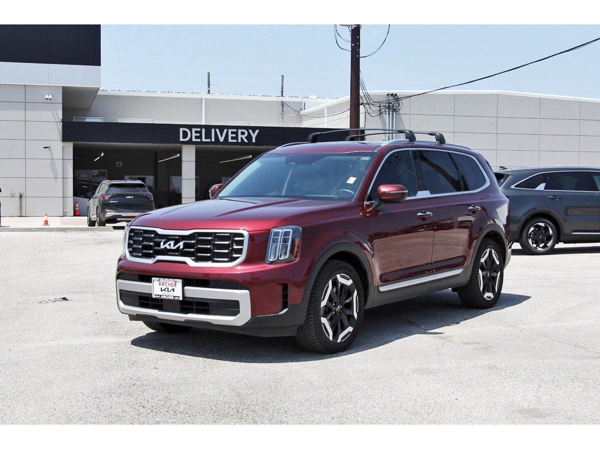 Certified 2023 Kia Telluride S w/ S Sunroof Package AWD/4WD image 7