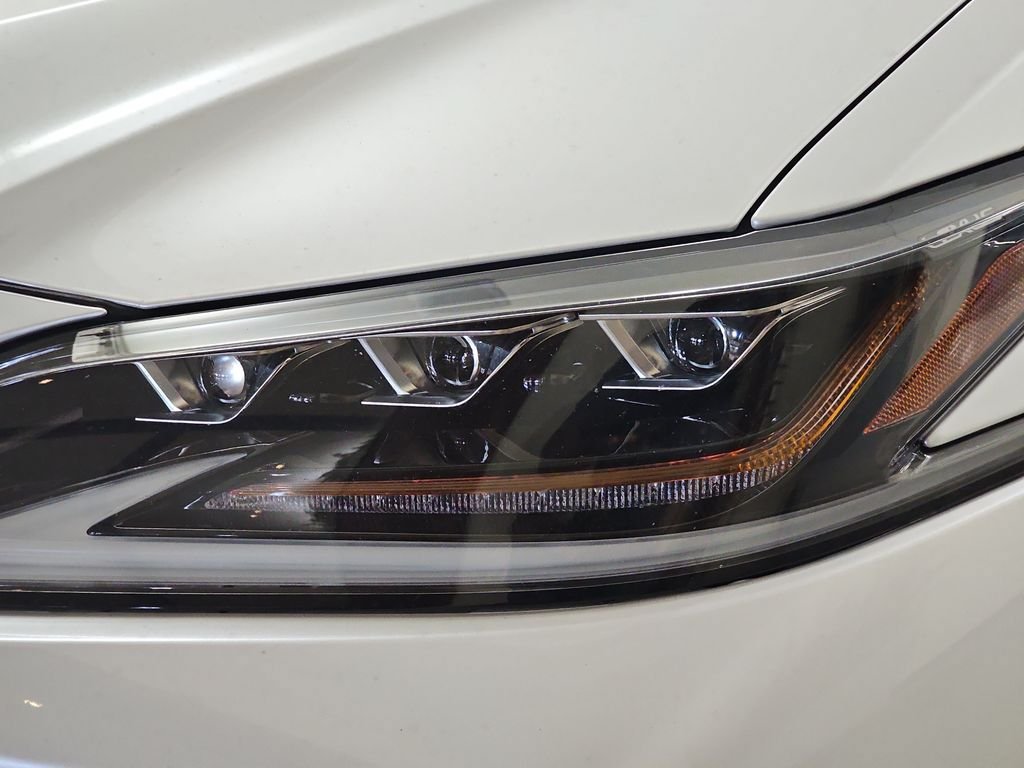 Used 2020 Lexus ES 350 Ultra Luxury w/ Accessory Package 2 FWD image 33