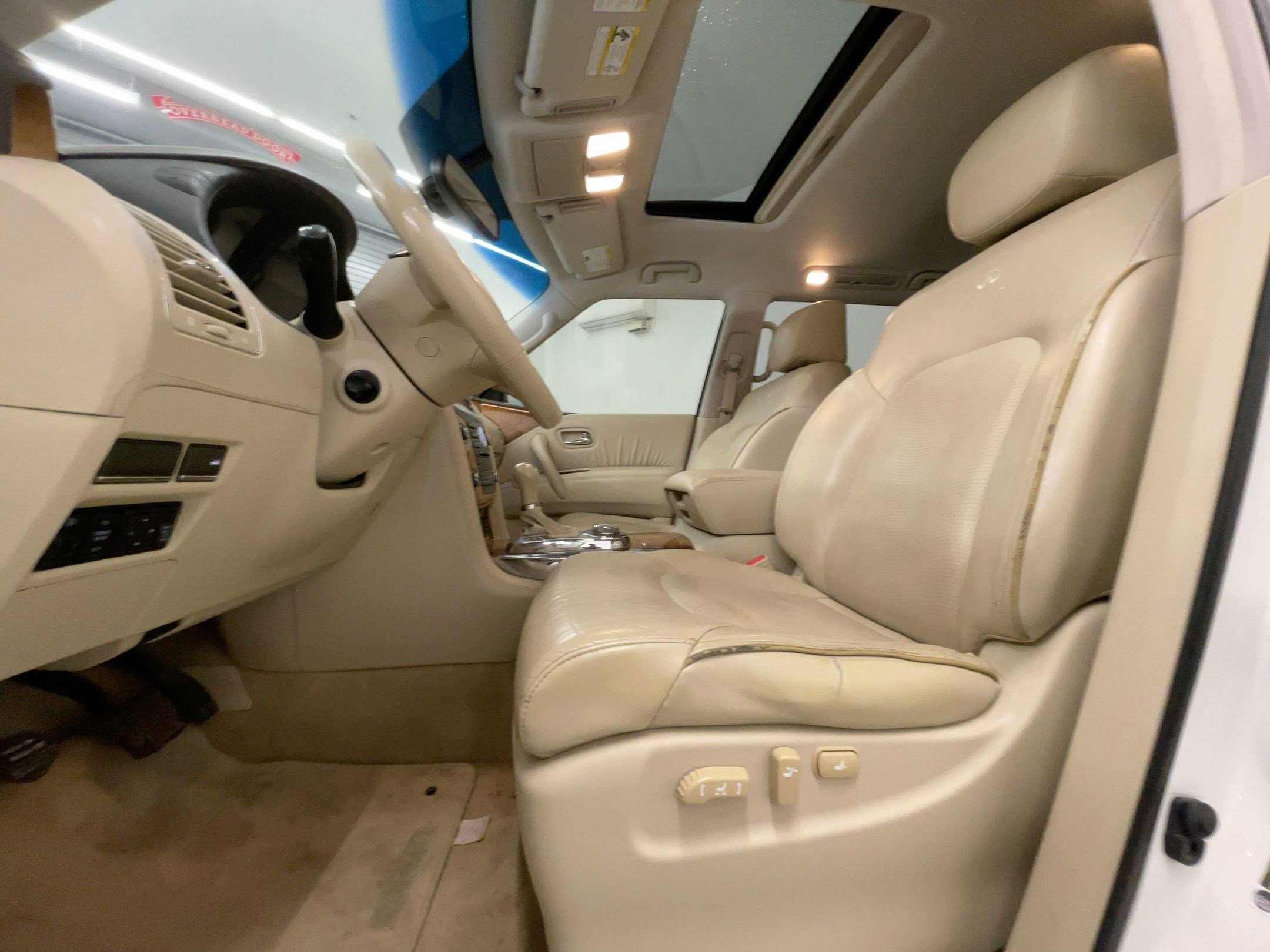 Used 2011 INFINITI QX56 4WD w/ Theater Pkg image 20