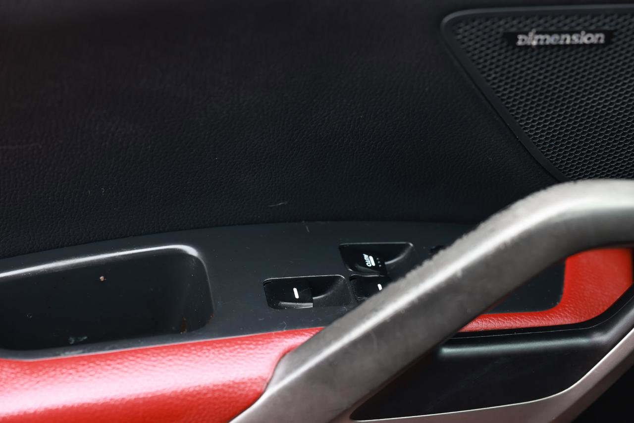 Used 2013 Hyundai Veloster w/ Style Pkg FWD image 36