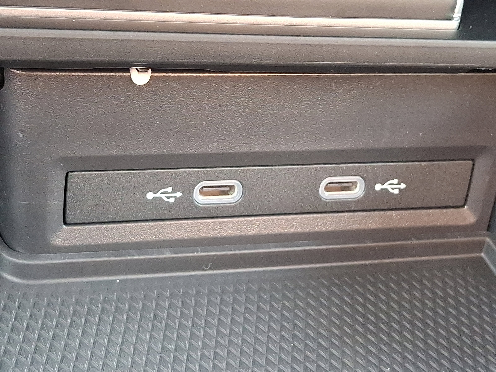 New 2026 Volkswagen Atlas SE image 15
