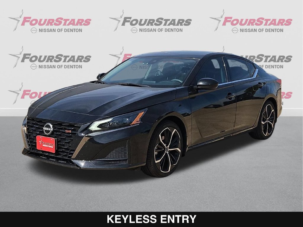 Used 2024 Nissan Altima 2.5 SR FWD image 9