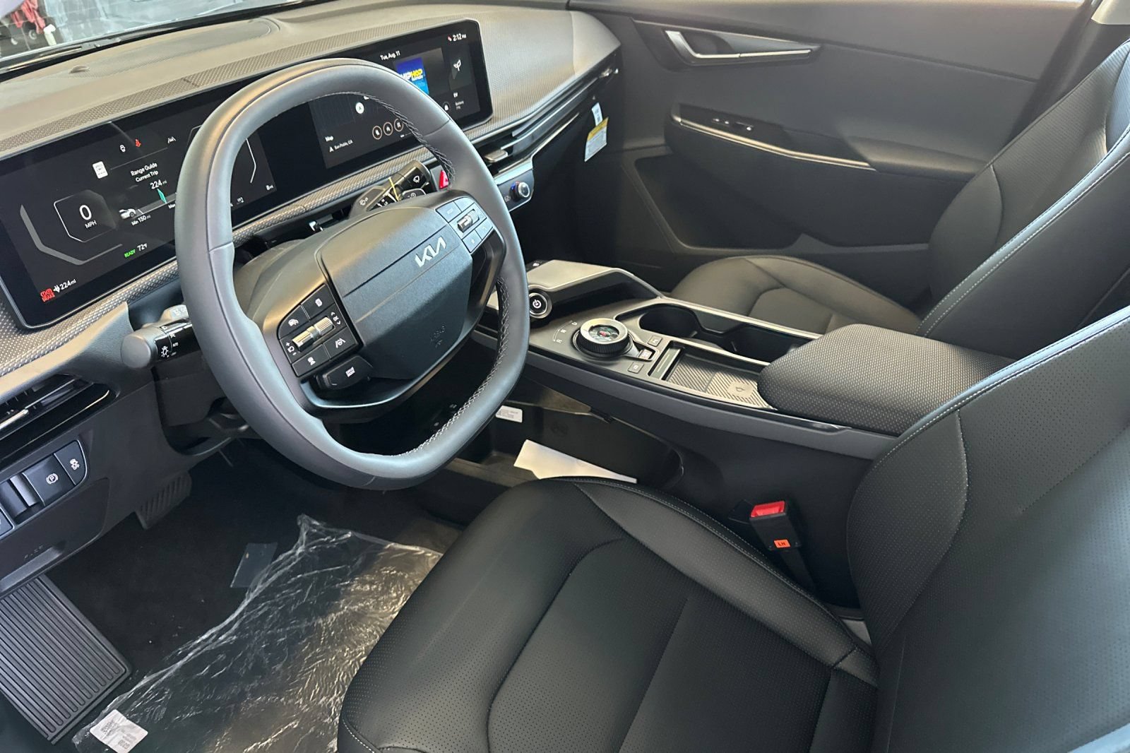 New 2026 Kia EV6 Wind RWD image 10