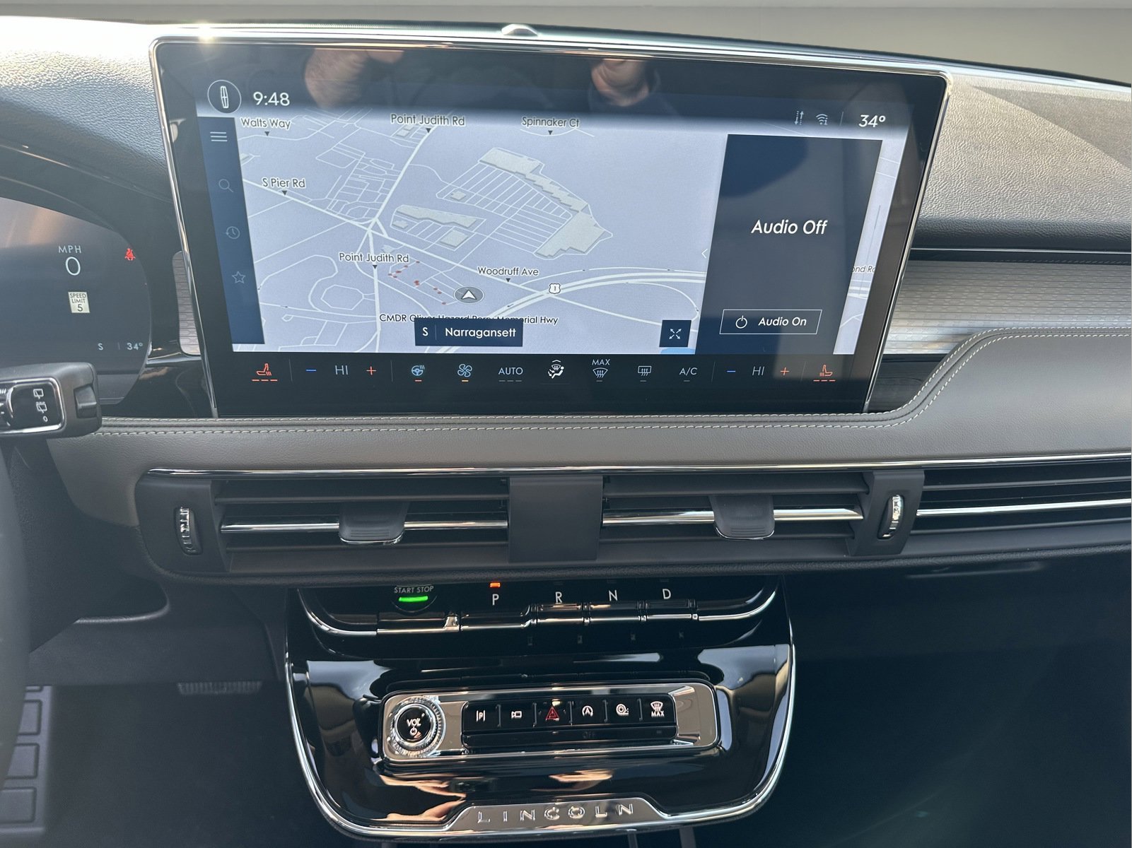 Used 2025 Lincoln Corsair Premiere w/ Equipment Group 101A image 12