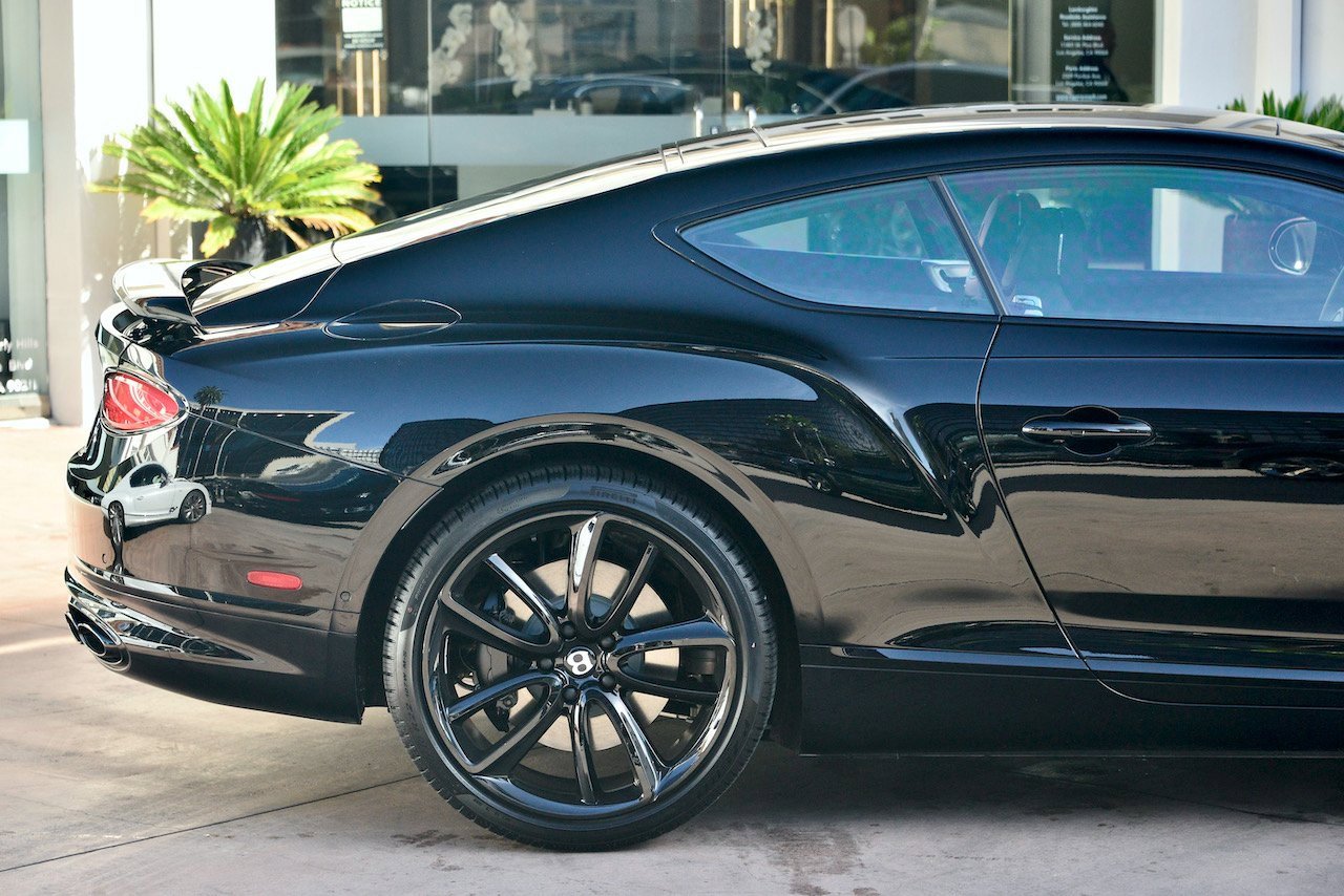 Used 2023 Bentley Continental GT Azure image 10