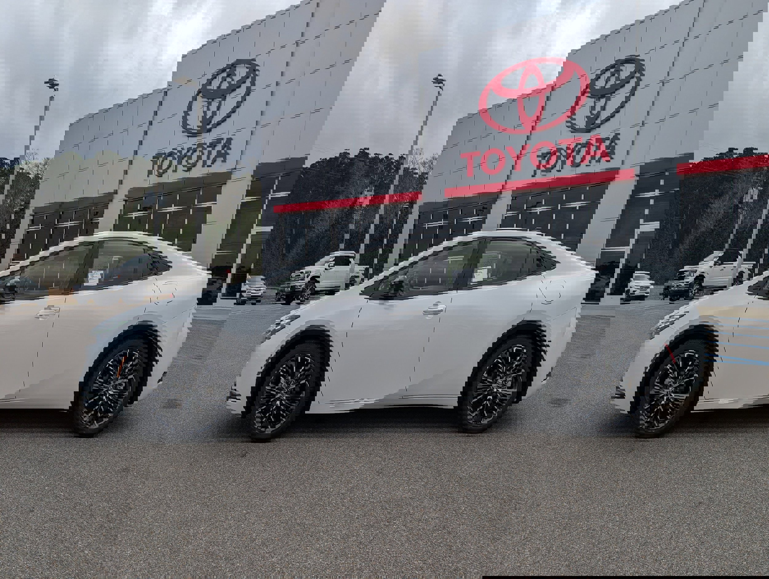 New 2026 Toyota Prius XLE image 3