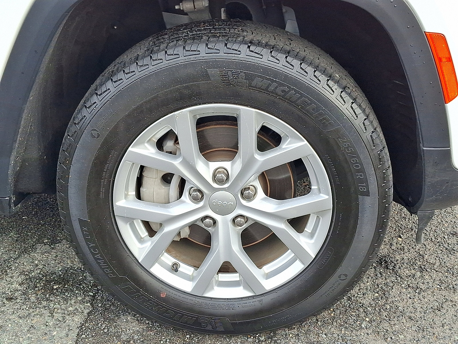 Used 2023 Jeep Grand Cherokee Limited image 9