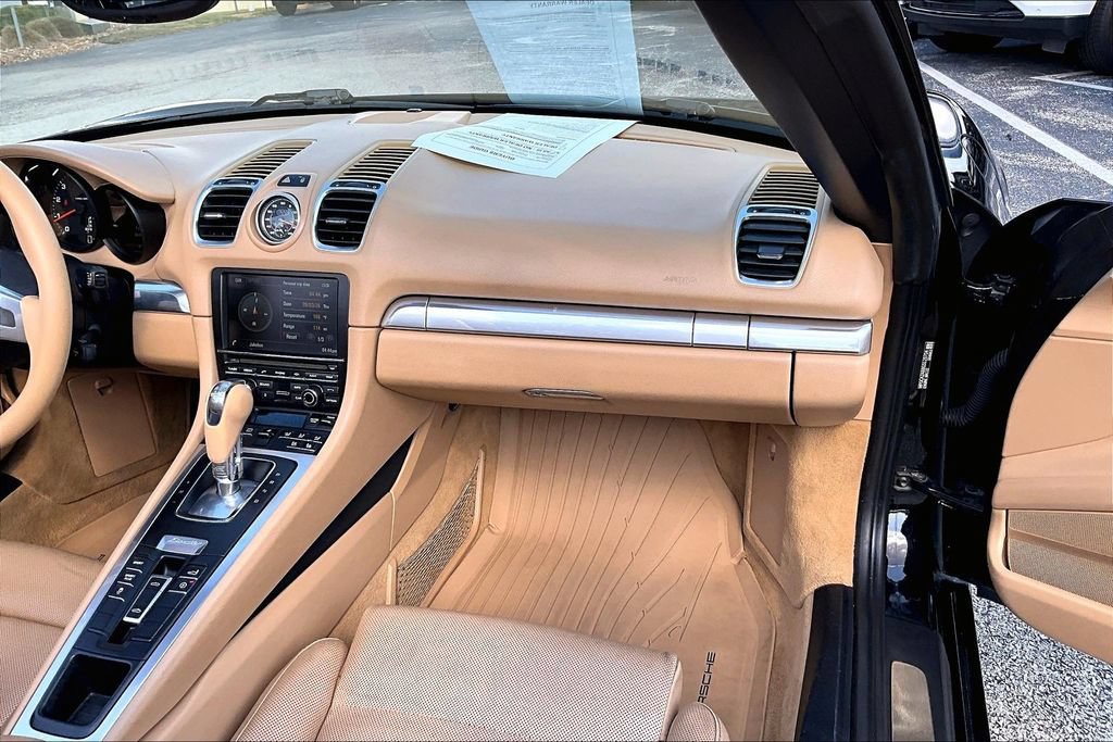 Used 2016 Porsche Boxster RWD image 19