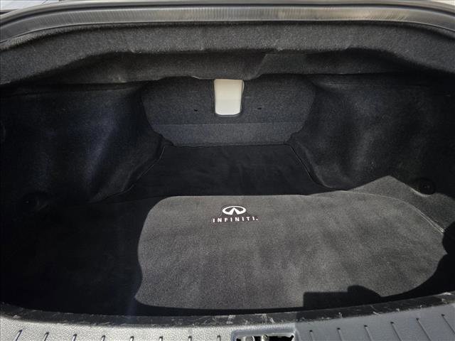 Used 2012 INFINITI G37 Journey w/ Premium Pkg image 18