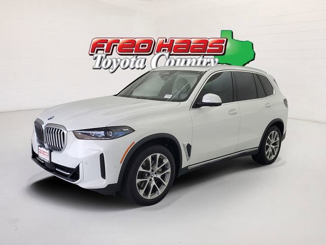 Used 2024 BMW X5 sDrive40i w/ Premium Package RWD image 1