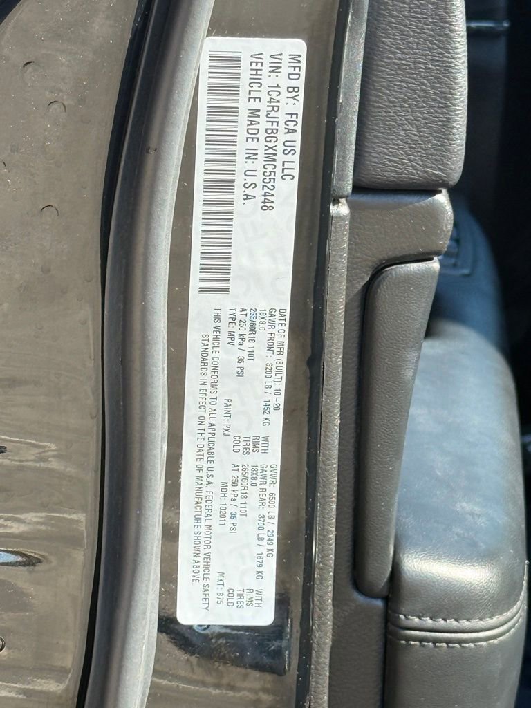 Used 2021 Jeep Grand Cherokee Limited w/ Trailer Tow Group IV image 30