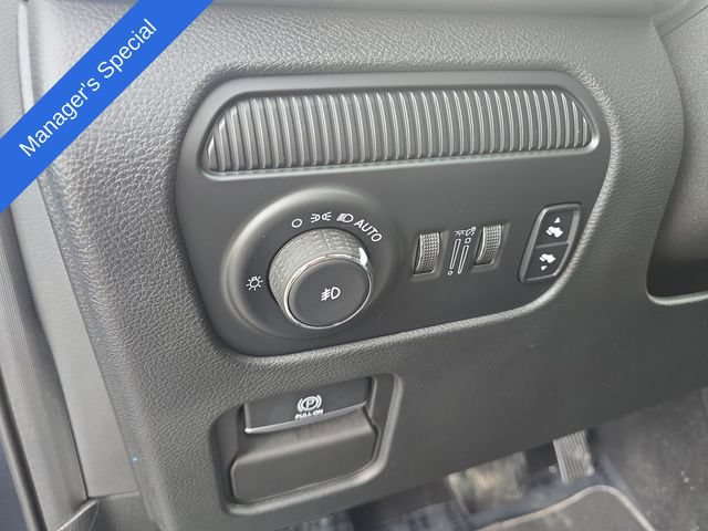 Used 2022 Jeep Wagoneer Series II AWD/4WD image 18
