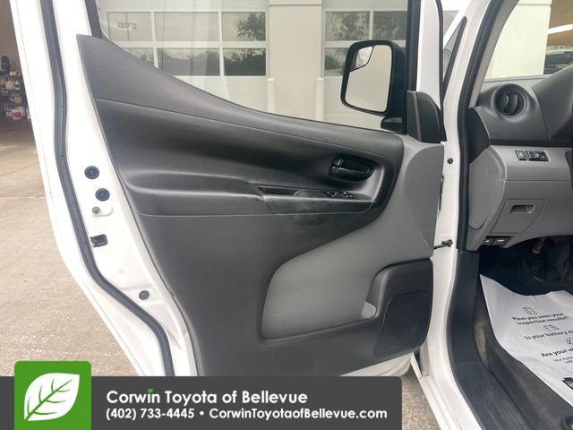 Used 2015 Chevrolet City Express LT w/ Technology Package FWD image 18