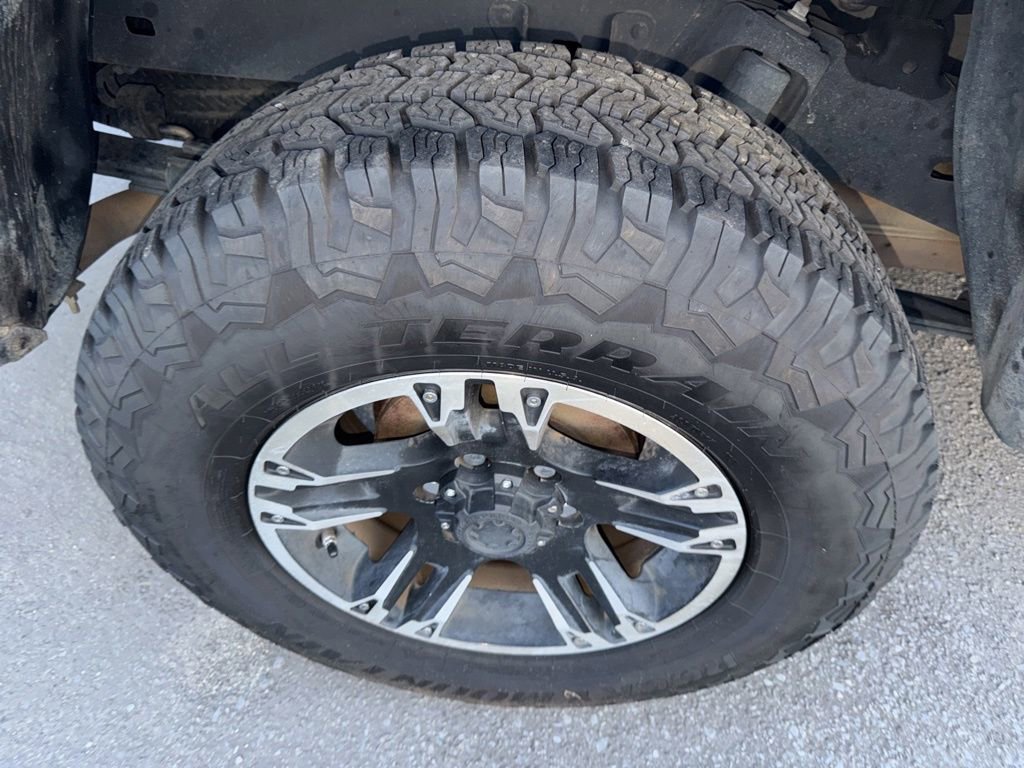 Used 2016 Toyota Tacoma SR5 w/ Towing Package RWD image 12