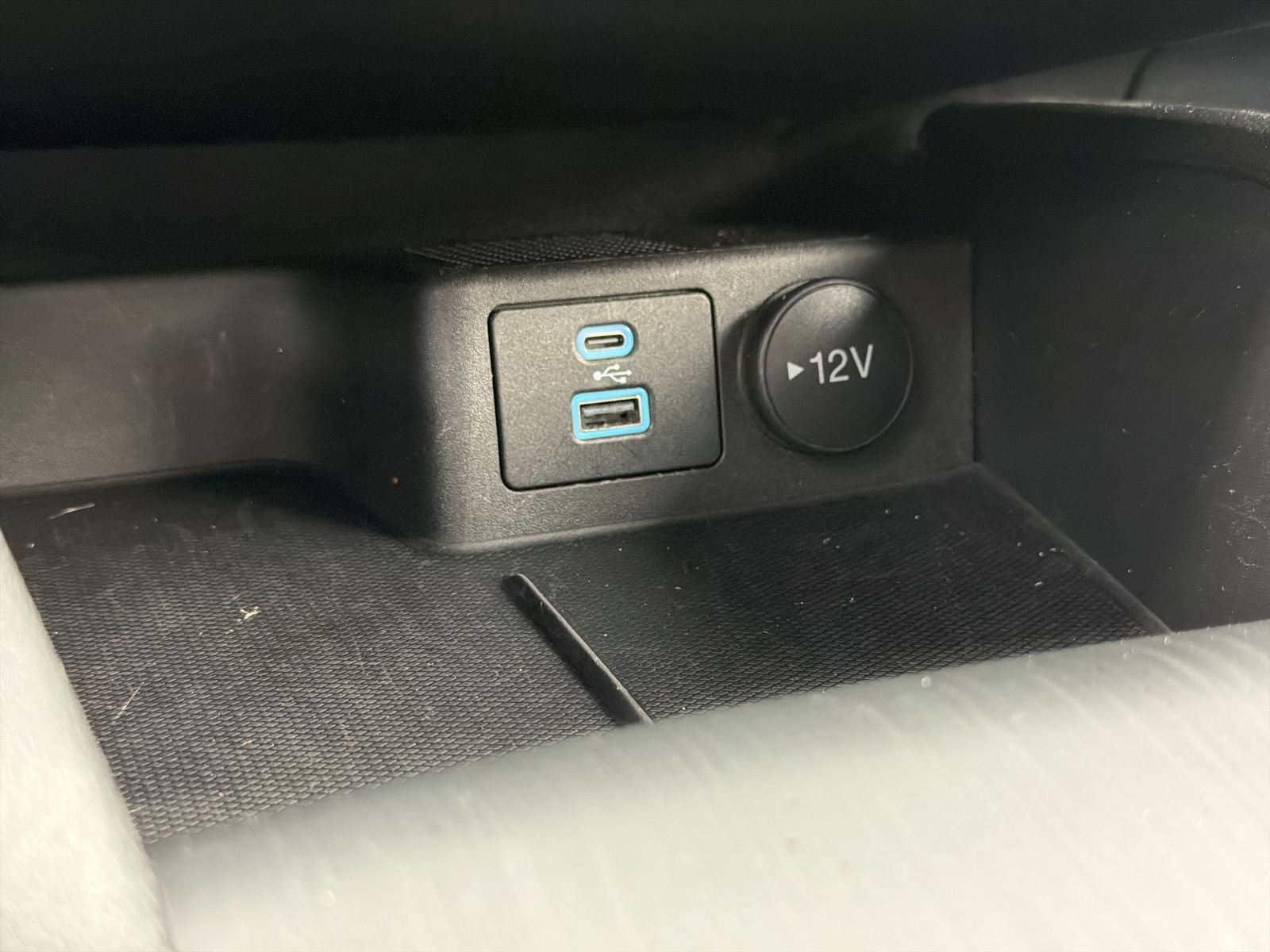 Used 2023 Ford Escape Active AWD/4WD image 31