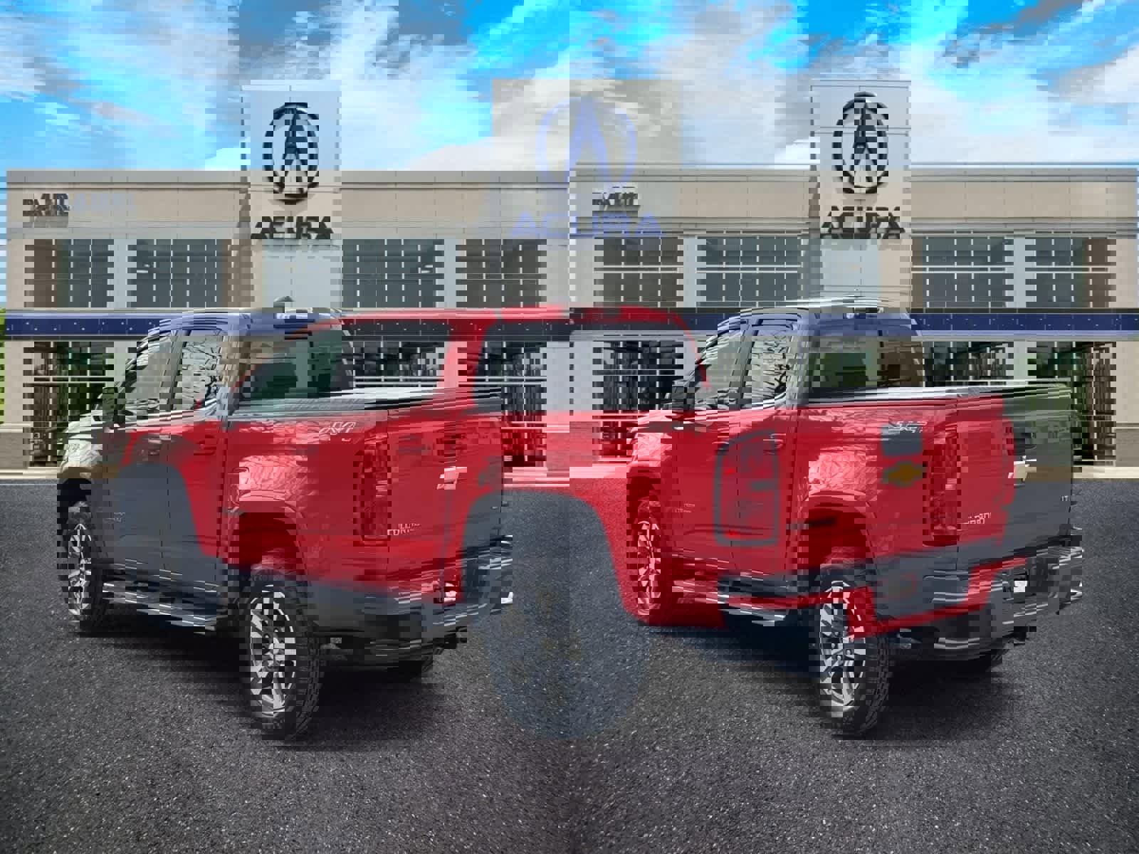 Used 2016 Chevrolet Colorado LT w/ LT Convenience Package image 3