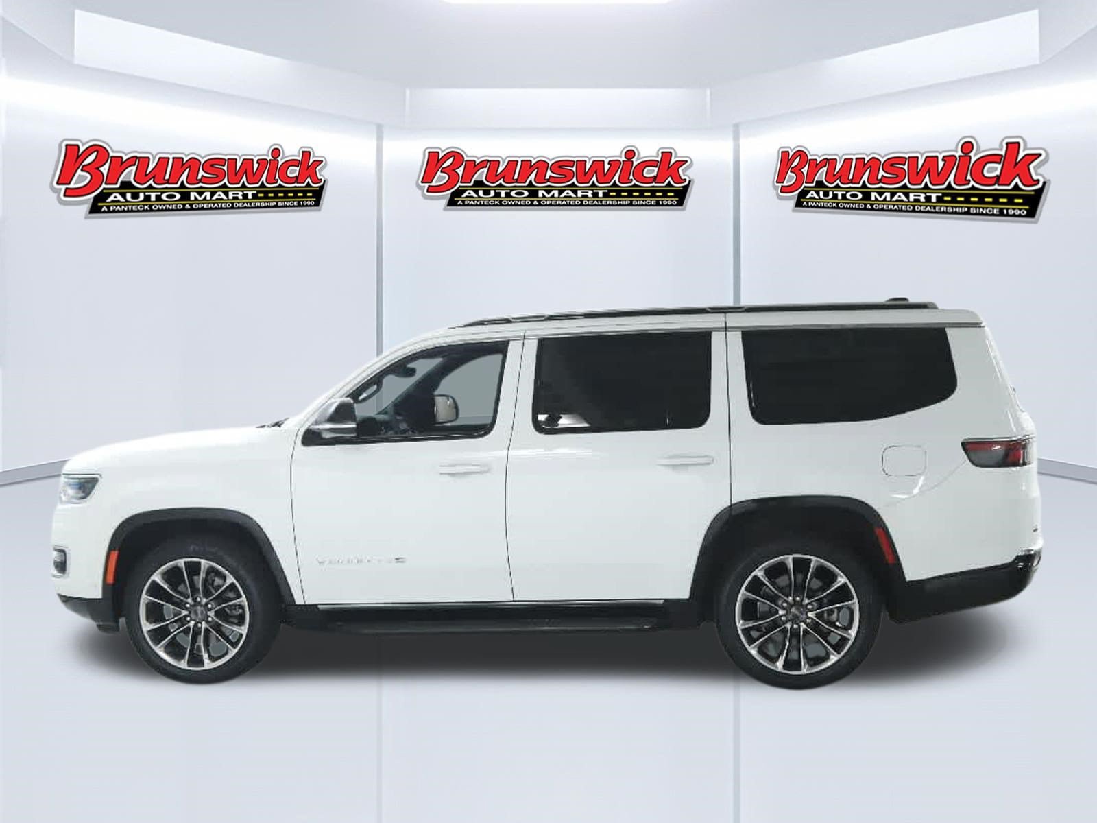 Used 2024 Jeep Wagoneer Series II w/ Premium Group I AWD/4WD image 41