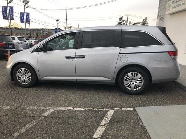 Used 2014 Honda Odyssey LX image 16