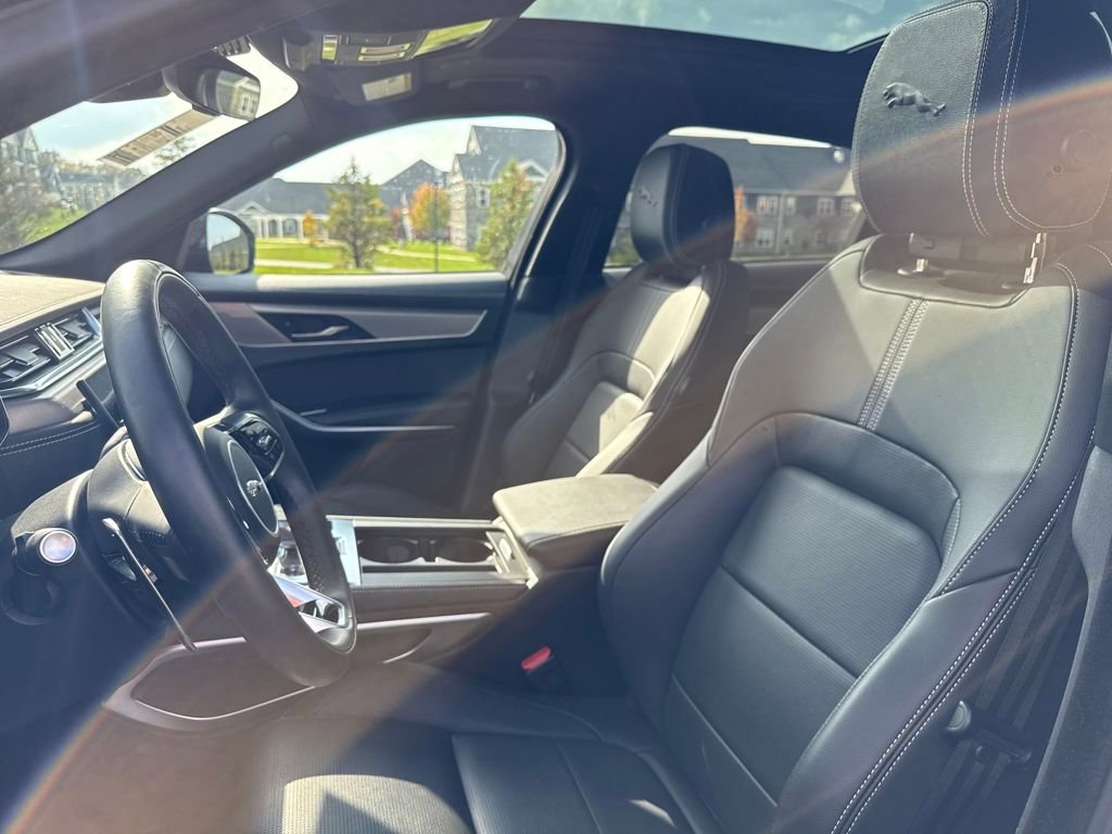 Used 2026 Jaguar F-PACE R-Dynamic S AWD/4WD image 12