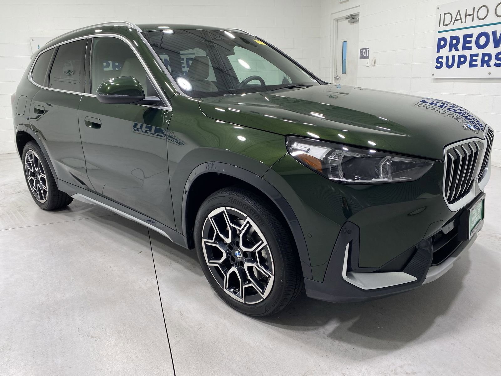 Used 2025 BMW X1 xDrive28i w/ Convenience Package AWD/4WD image 2