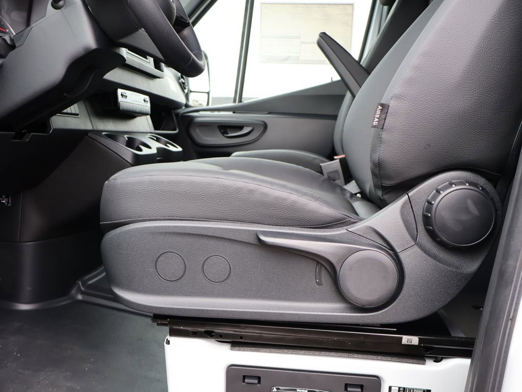 New 2026 Mercedes-Benz Sprinter 144 Cargo image 40