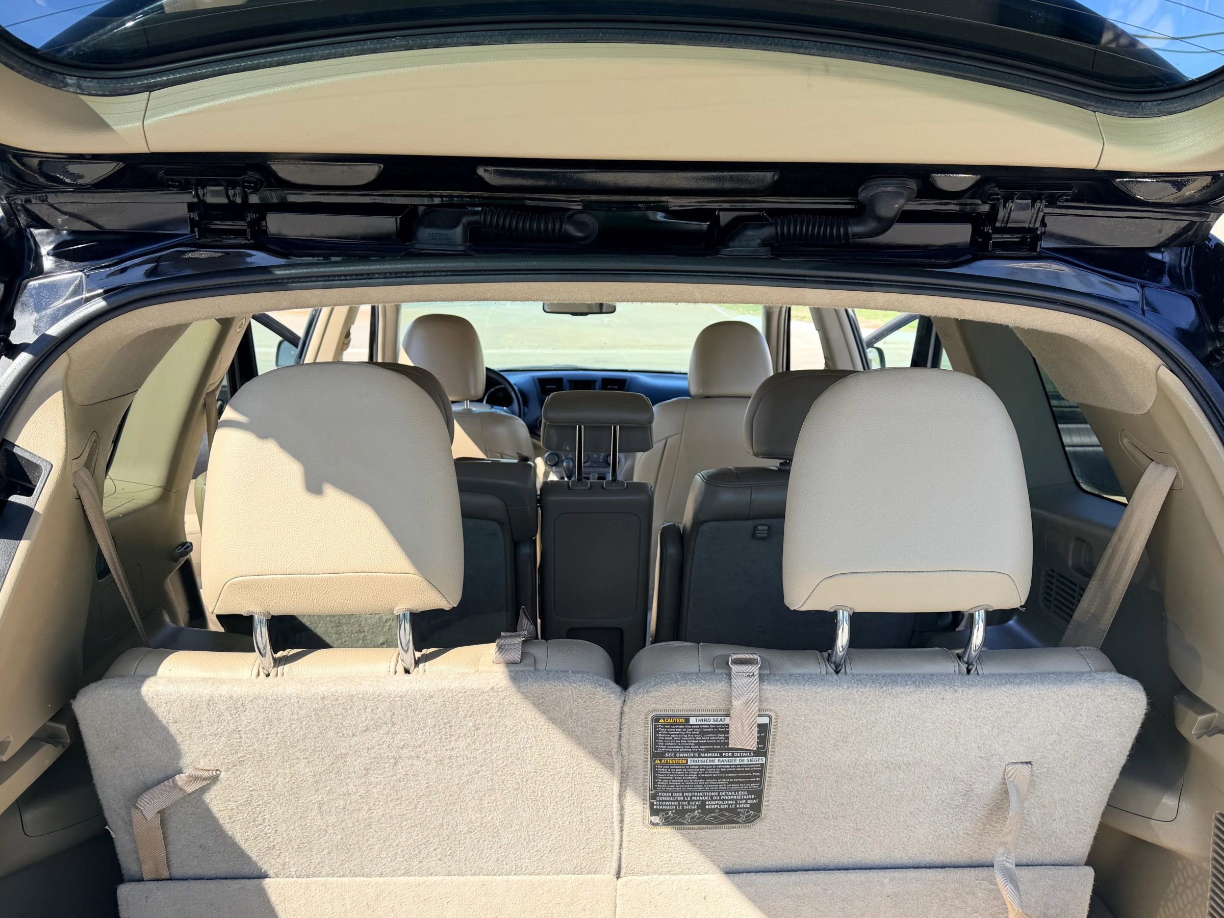 Used 2013 Toyota Highlander SE image 19