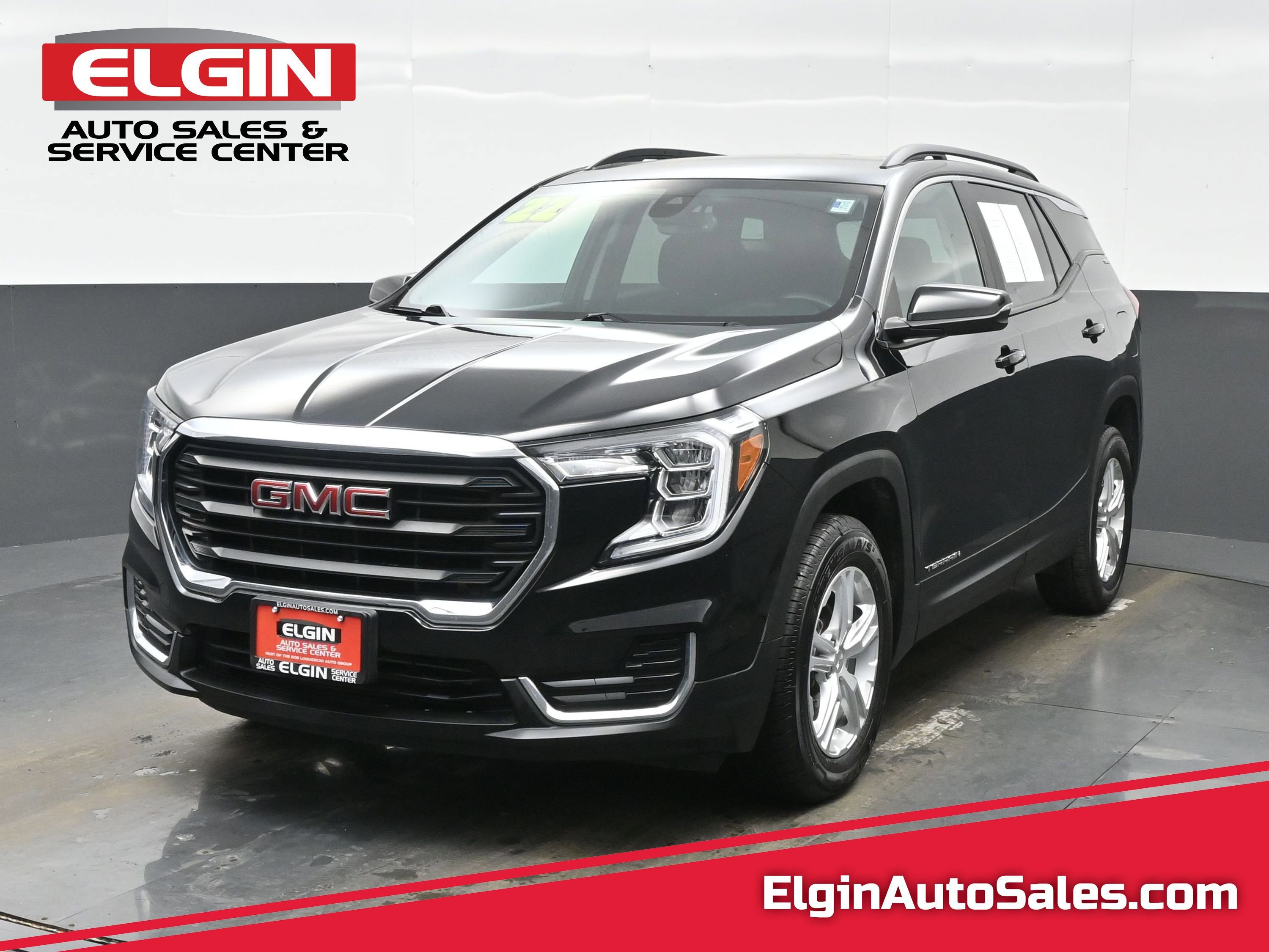 Used 2022 GMC Terrain SLE w/ Driver Convenience Package image 1