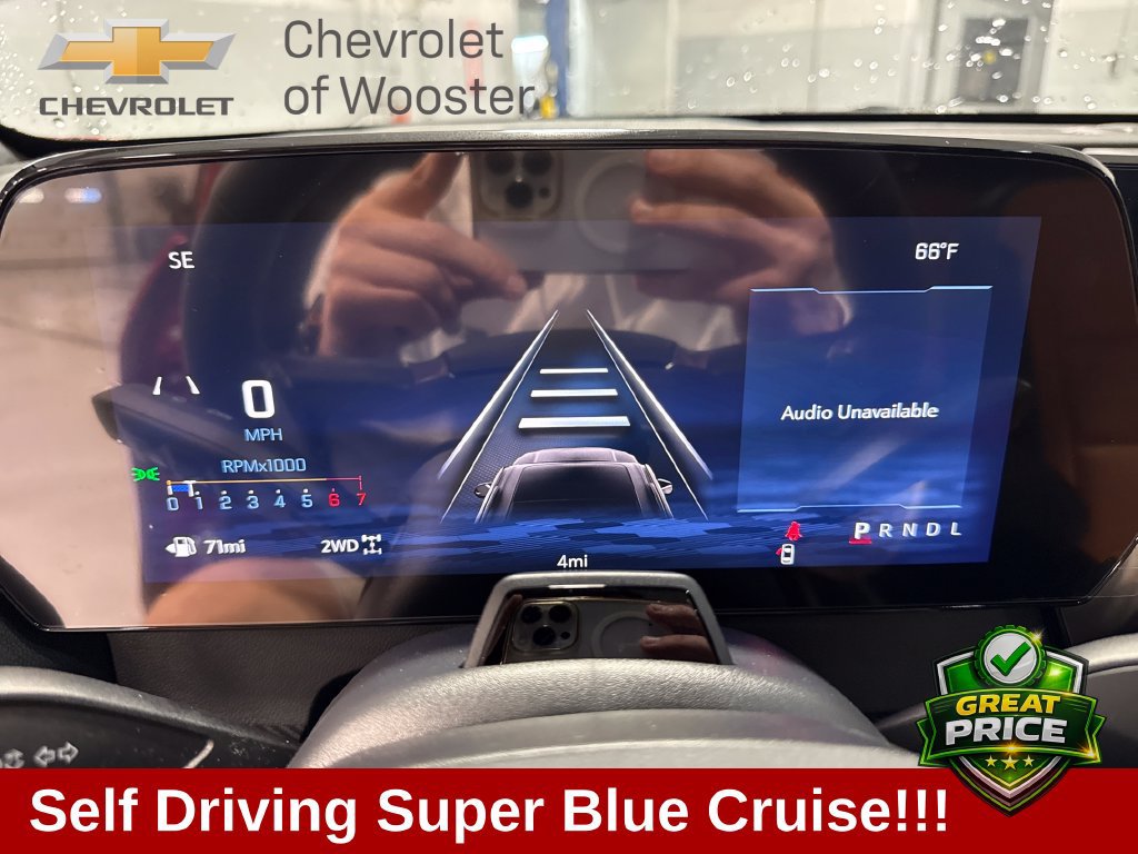 New 2027 Chevrolet Traverse Z71 w/ Enhanced Driving Package AWD/4WD image 9