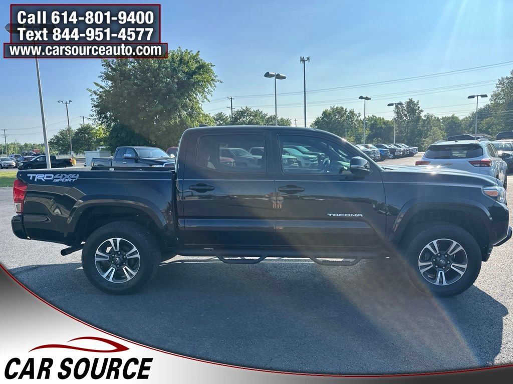 Used 2017 Toyota Tacoma TRD Sport w/ Tow Package (A/T) AWD/4WD image 10