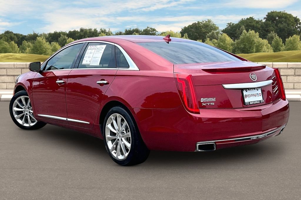 Used 2013 Cadillac XTS Luxury w/ Driver Awareness Package FWD image 11