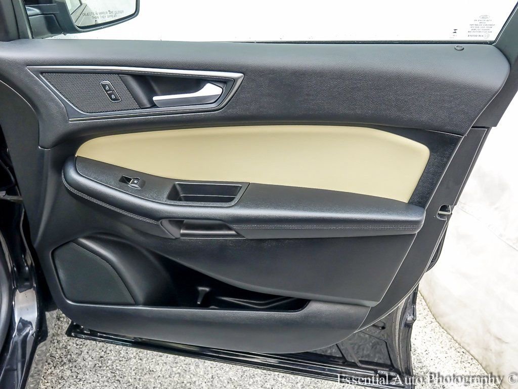 Used 2024 Ford Edge SE w/ Black Appearance Package image 24