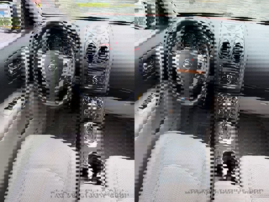 Used 2013 Nissan Rogue S FWD image 11