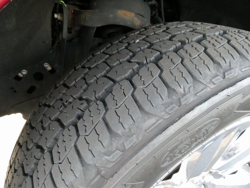 Used 2019 Ford F150 Lariat w/ Equipment Group 502A Luxury image 13