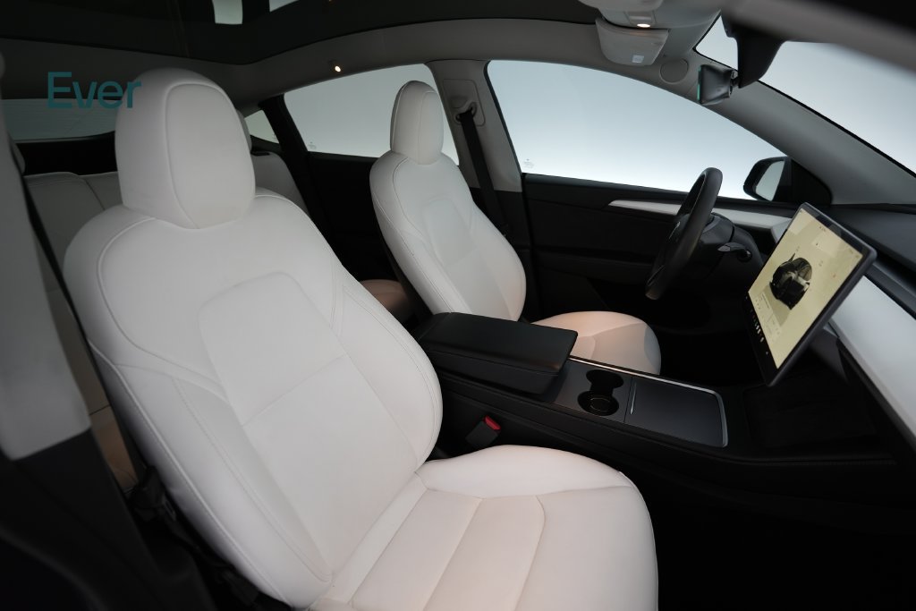 Used 2023 Tesla Model Y Long Range AWD/4WD image 23