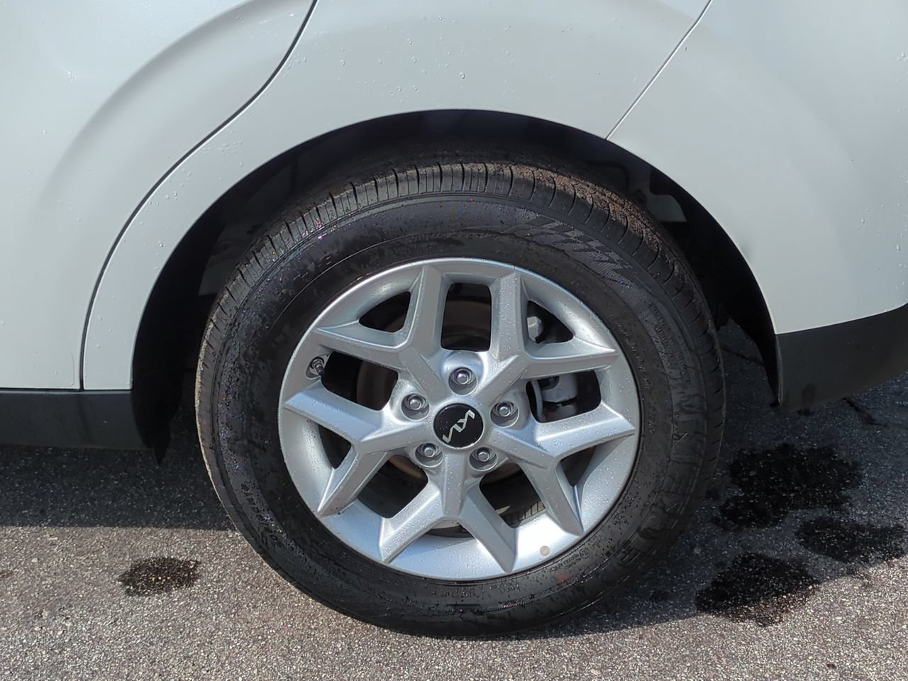 Certified 2025 Kia Soul LX w/ LX Technology Package FWD image 11