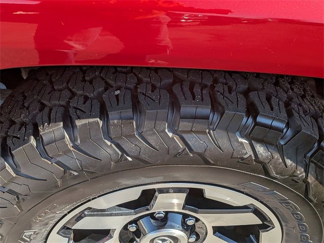 Used 2020 Toyota 4Runner 4WD image 11