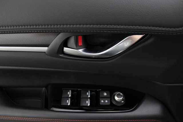 Used 2025 MAZDA CX-5 Carbon Edition image 21