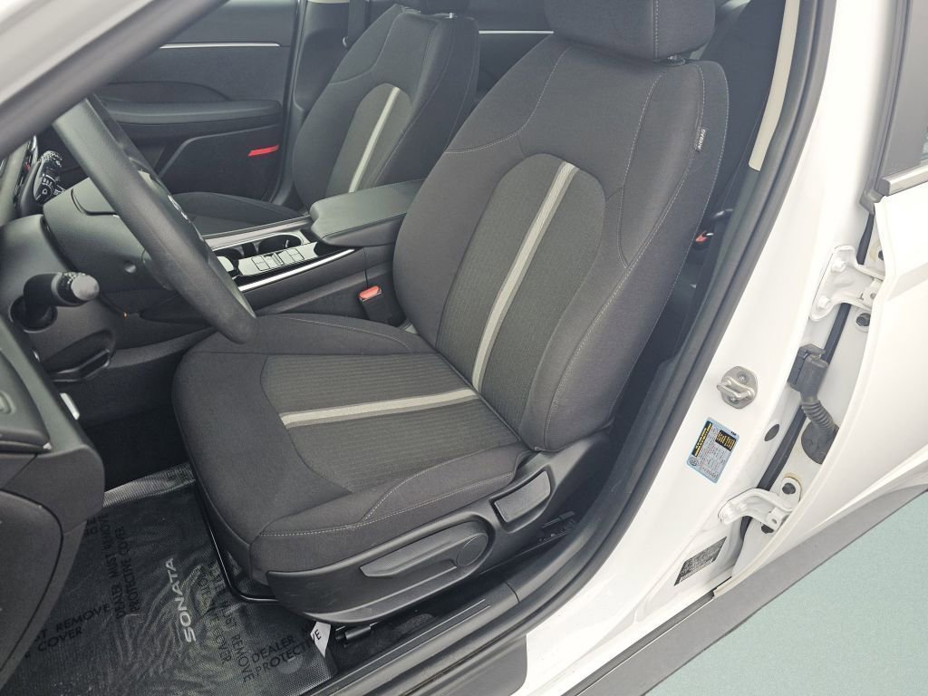 Used 2023 Hyundai Sonata SE image 6