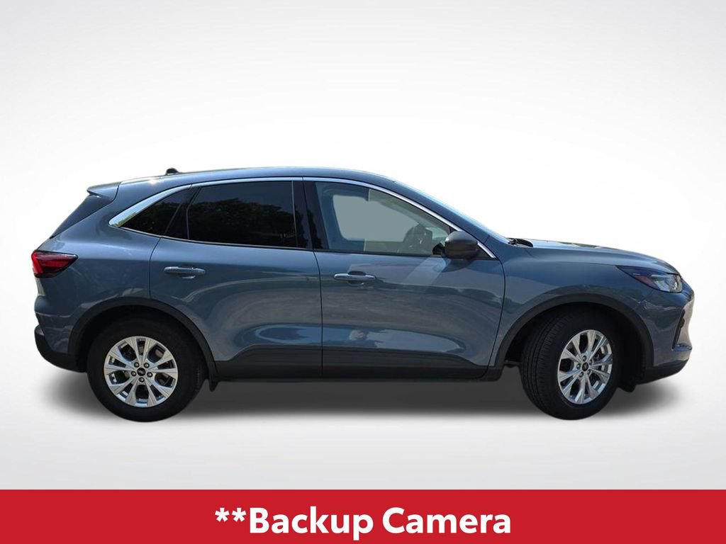 Used 2023 Ford Escape Active w/ Tech Pack #1 FWD image 4