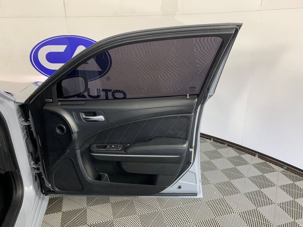 Used 2022 Dodge Charger R/T w/ Plus Group RWD image 37