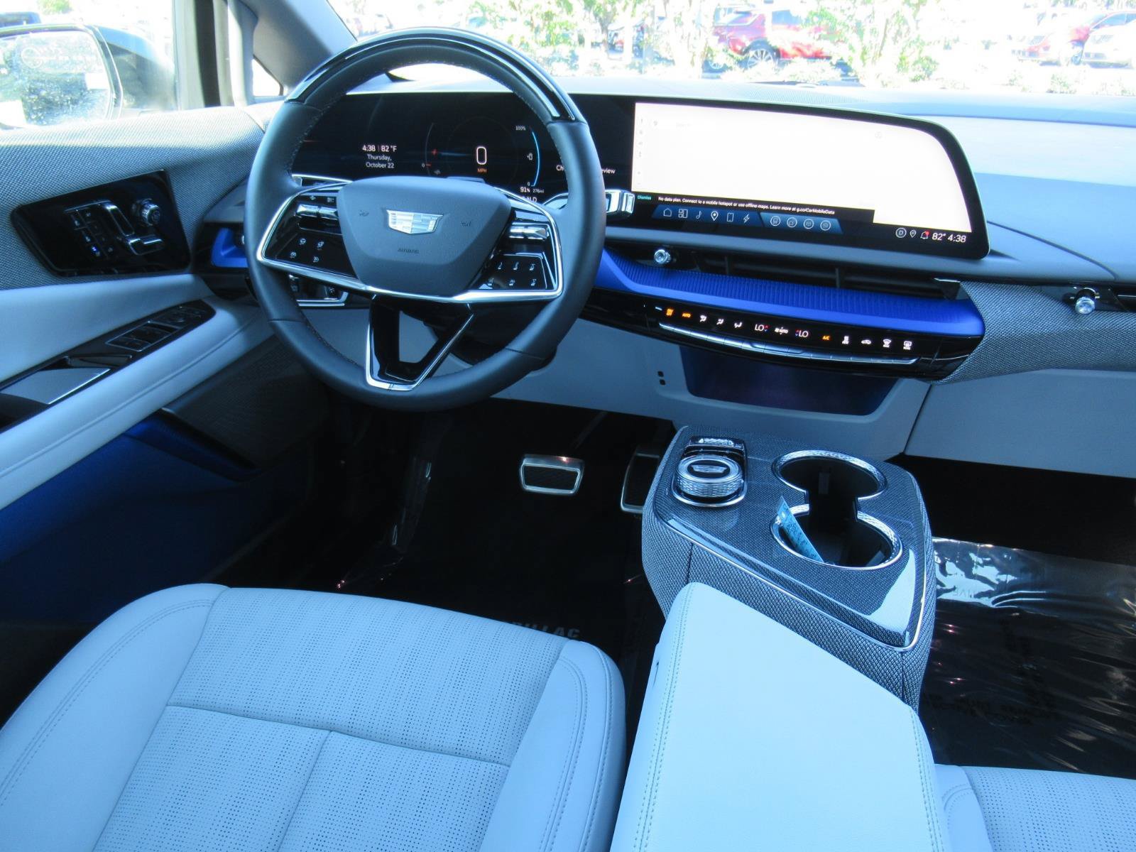 Certified 2025 Cadillac Optiq Sport 2 AWD/4WD image 14