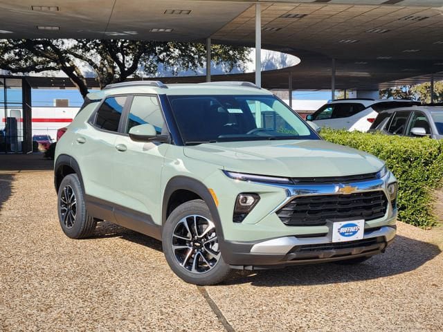 New 2026 Chevrolet TrailBlazer LT w/ Driver Confidence Package FWD image 2