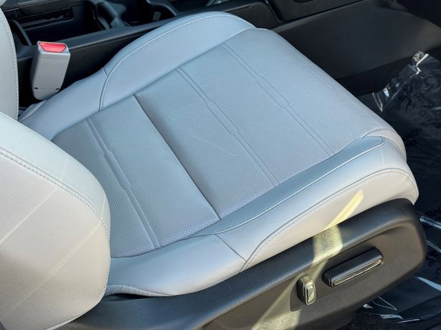 Used 2019 Honda CR-V Touring image 15