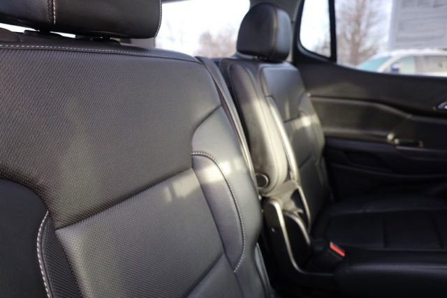 Used 2020 GMC Acadia SLT w/ Driver Alert Package II image 41