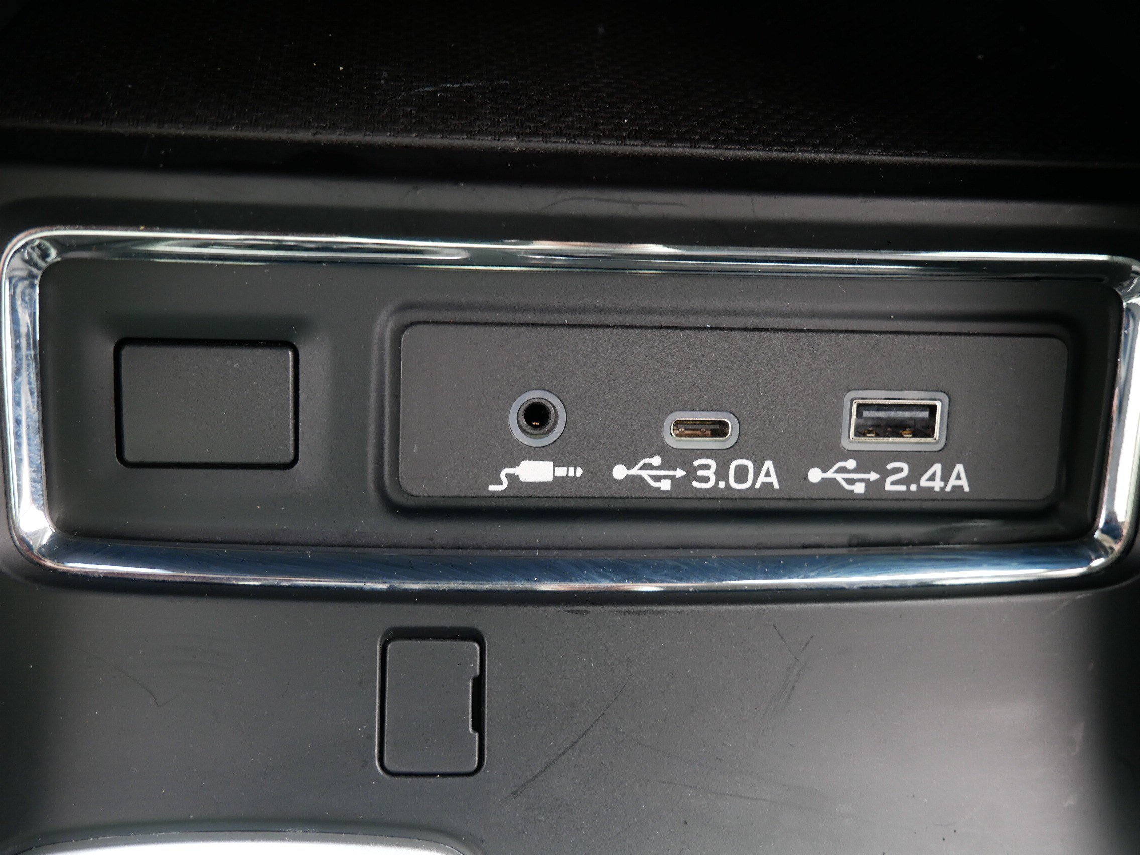 Certified 2026 Subaru Ascent Premium AWD/4WD image 33