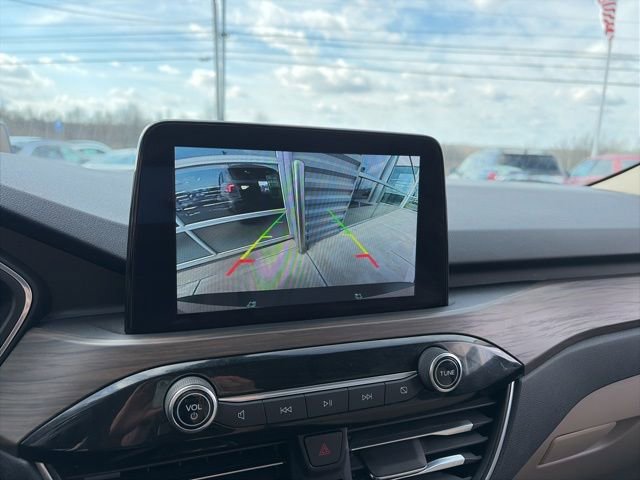 Certified 2020 Ford Escape Titanium image 13
